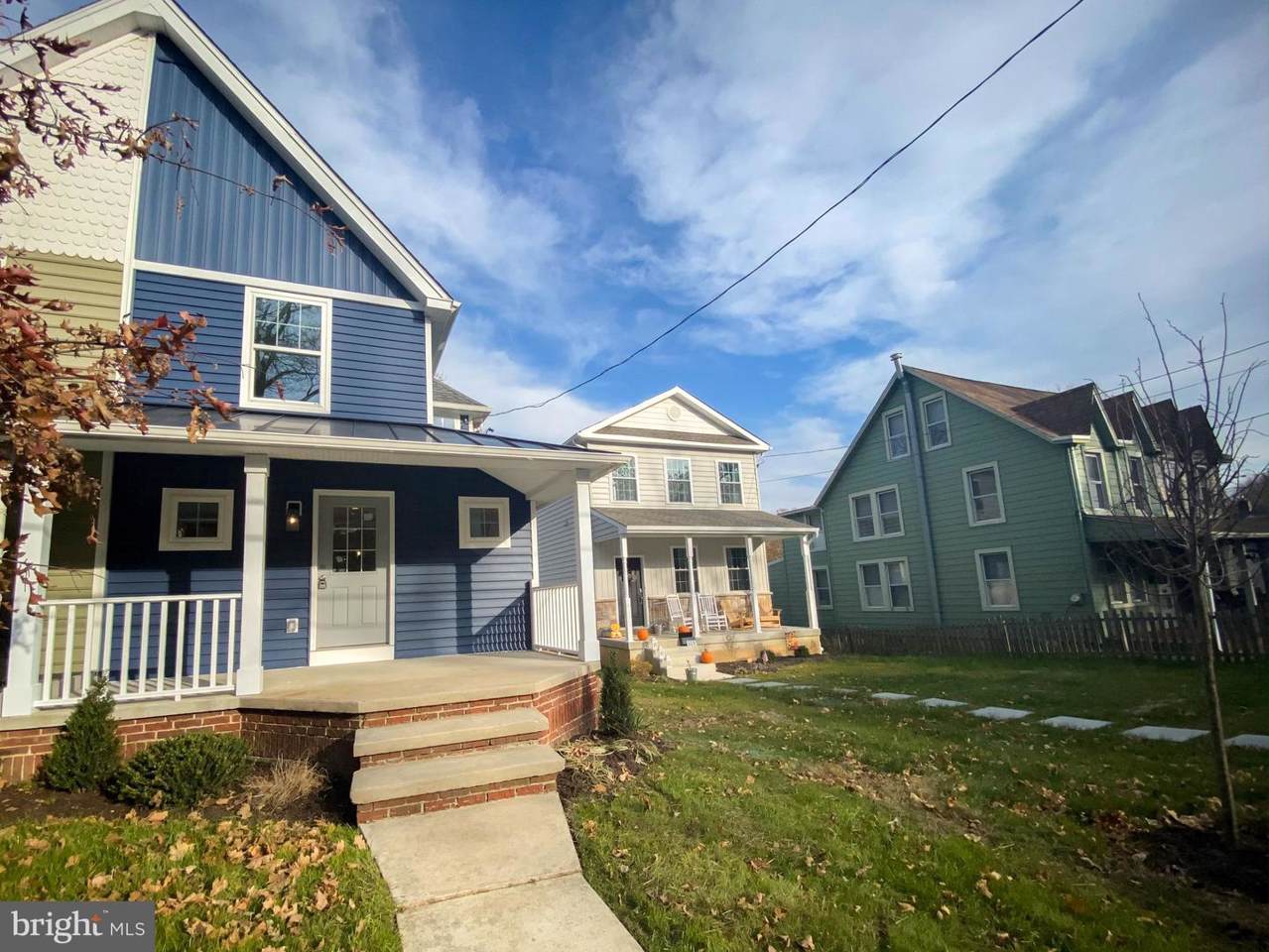 619 Summer Street - Photo 1