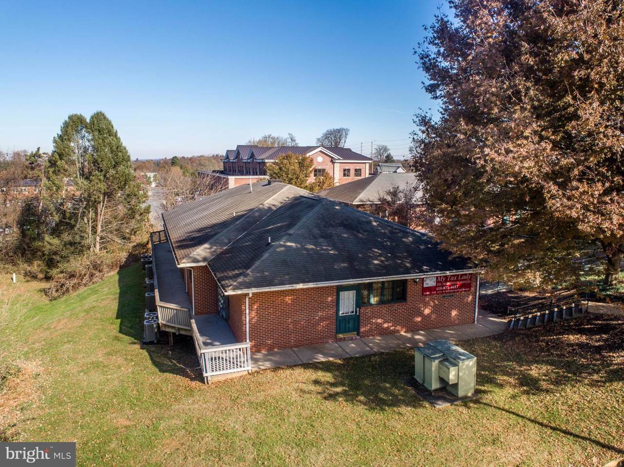 906 Washington Road - Photo 1