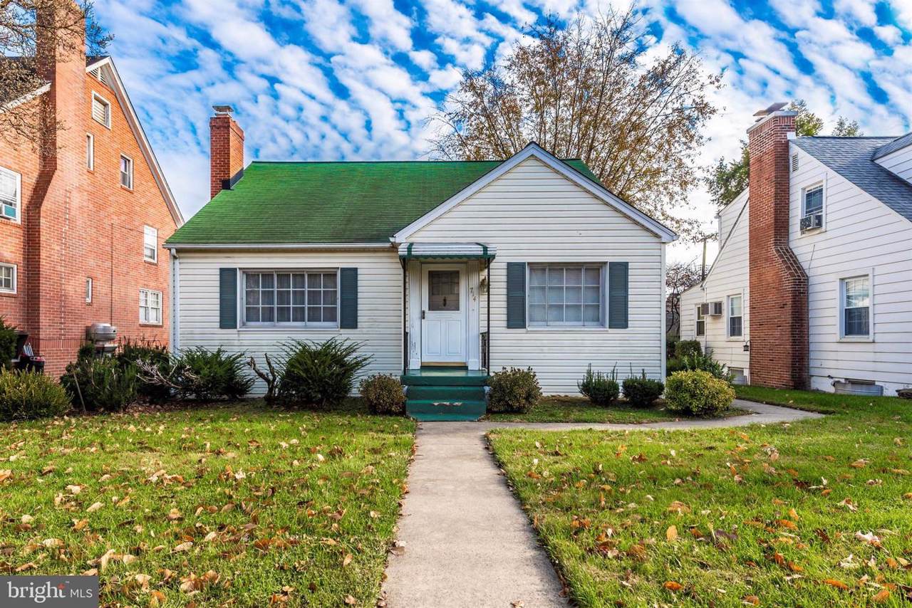 714 Fairview Avenue - Photo 1