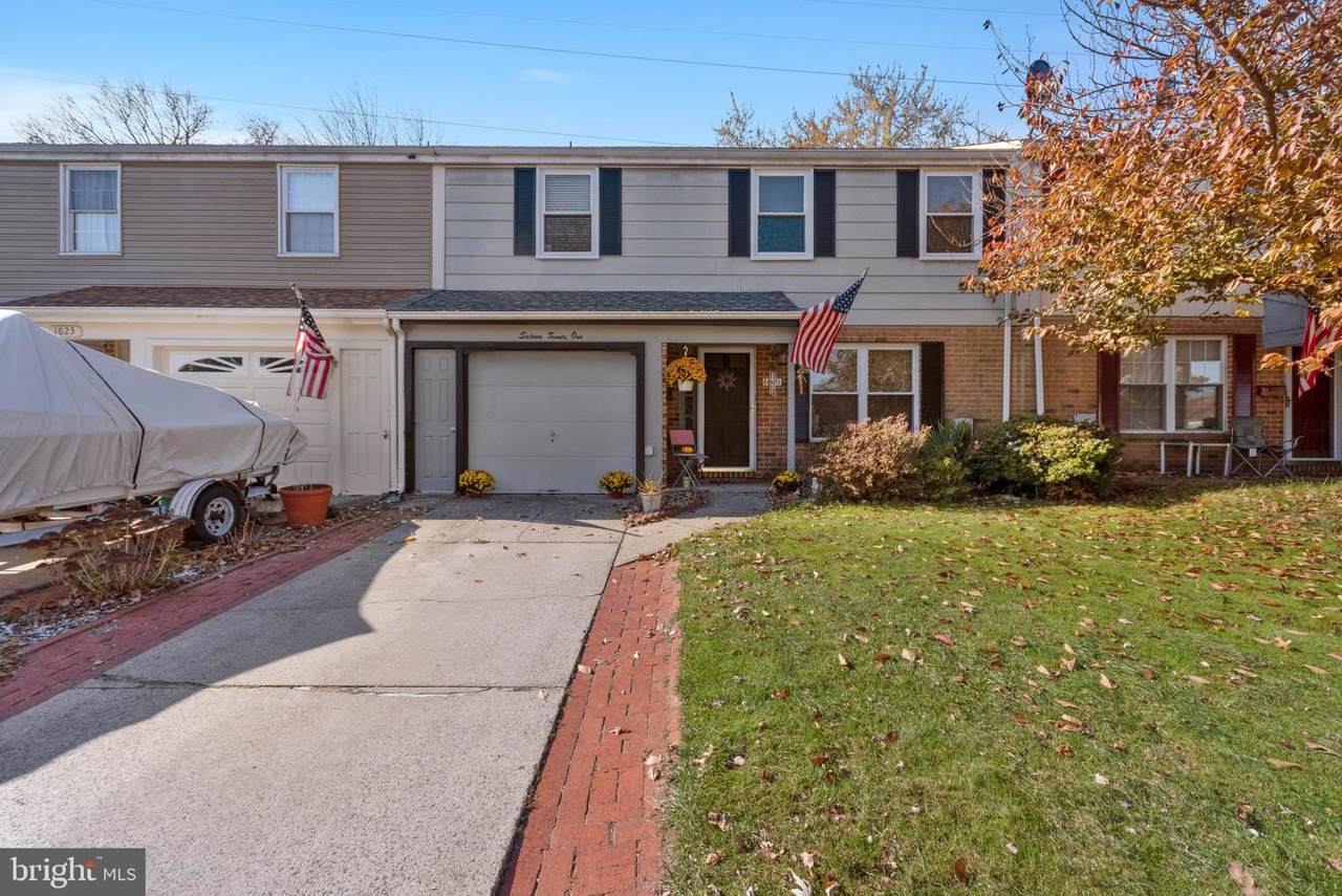 1621 Lawncrest Lane - Photo 1