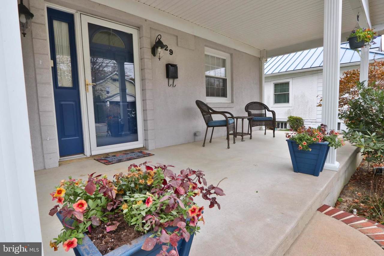 29 Villa Avenue - Photo 1