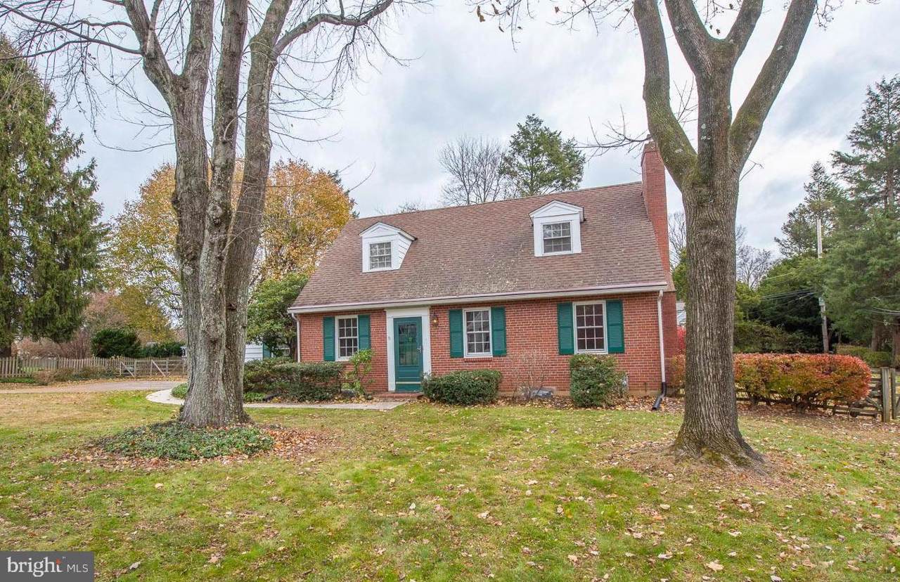 219 Wentworth Road - Photo 1