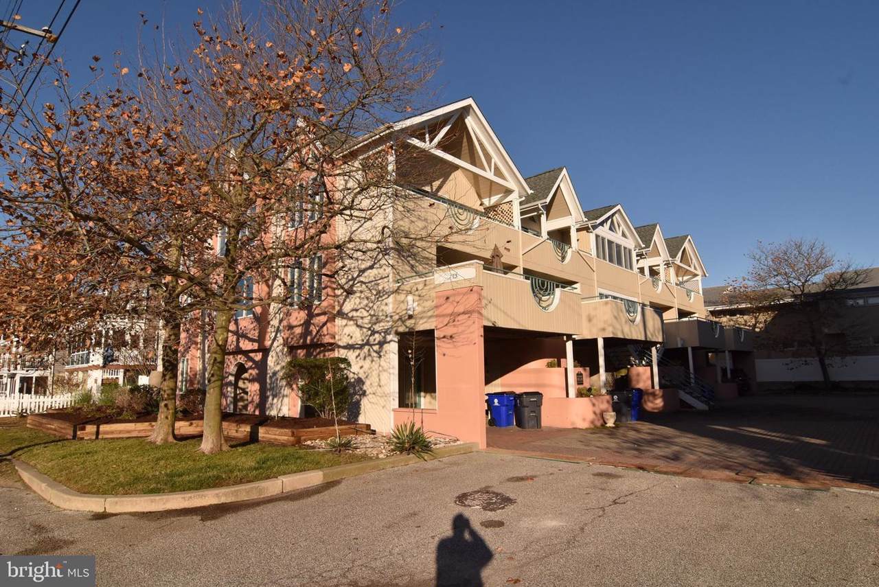 13 Read Avenue - Photo 1