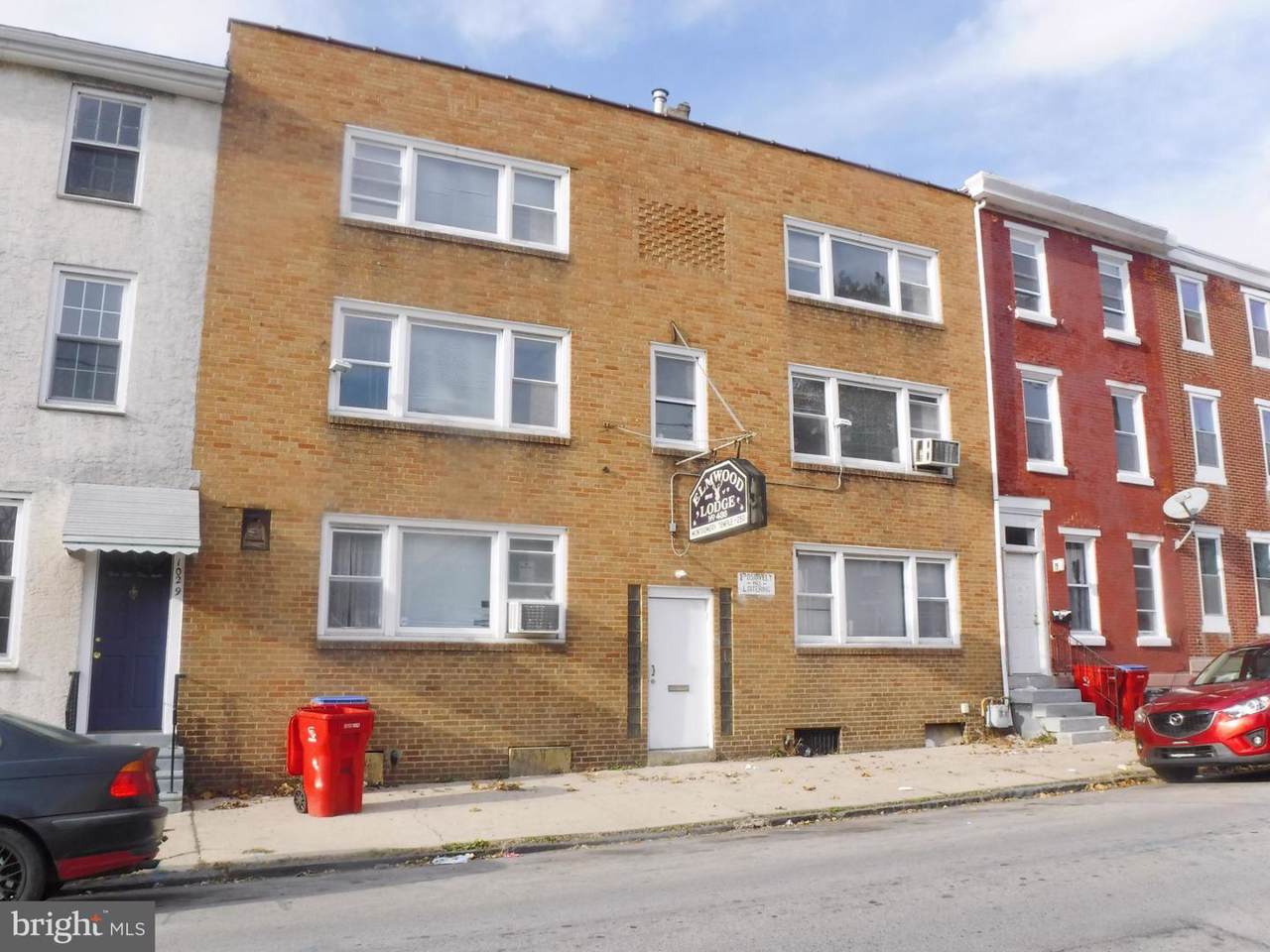 1035 Green Street - Photo 1