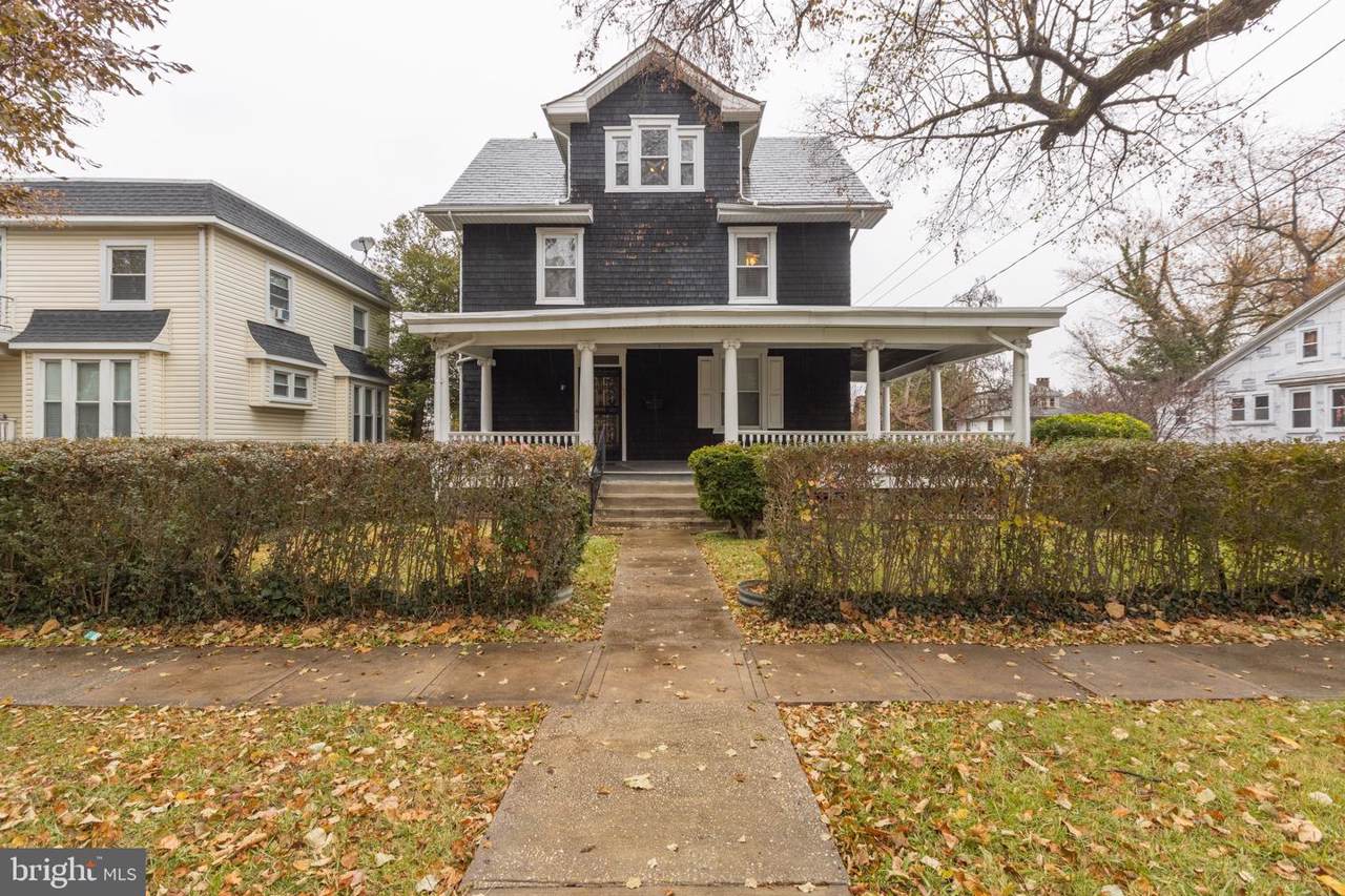 901 Walnut Avenue - Photo 1