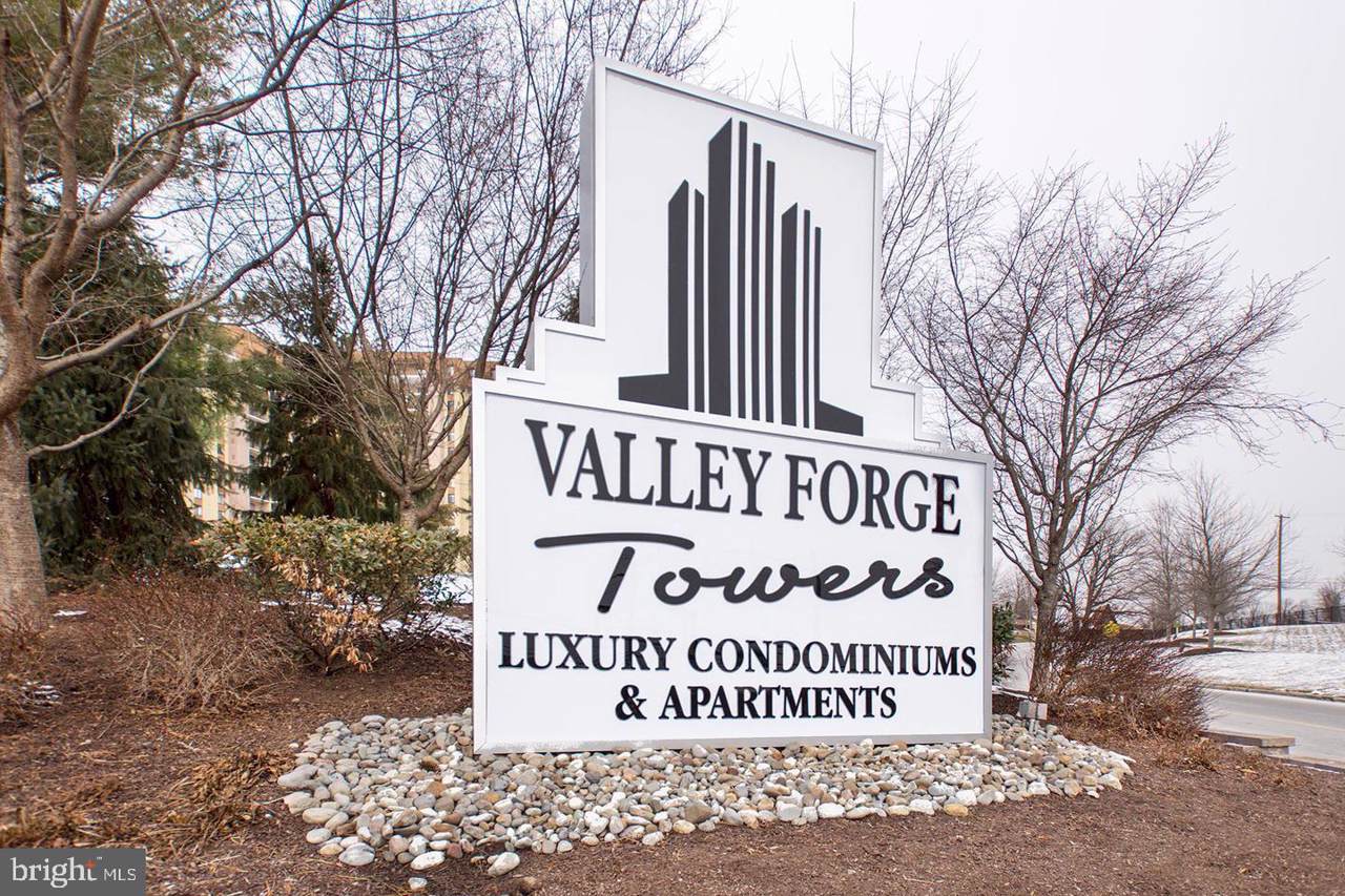 10401 Valley Forge Circle - Photo 1