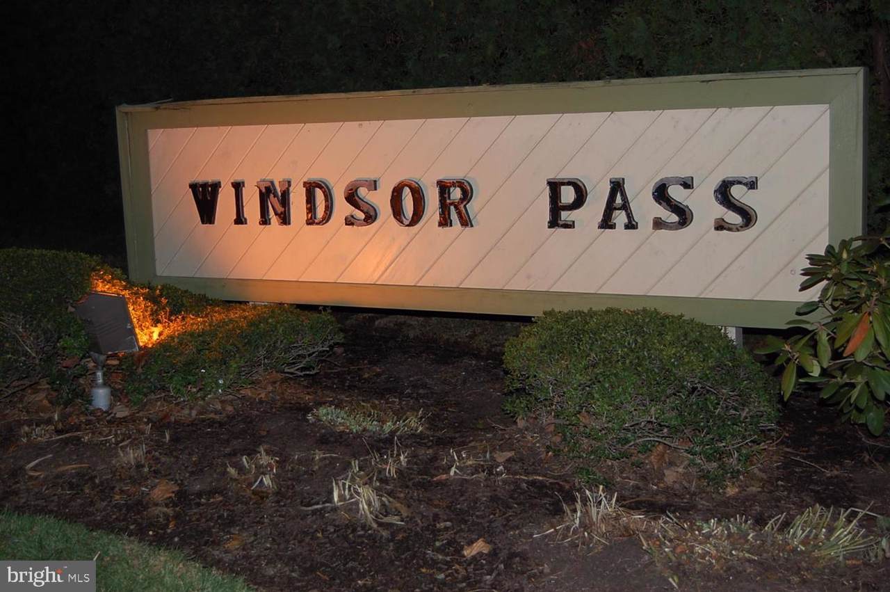 16 Windsor Pass - Photo 1