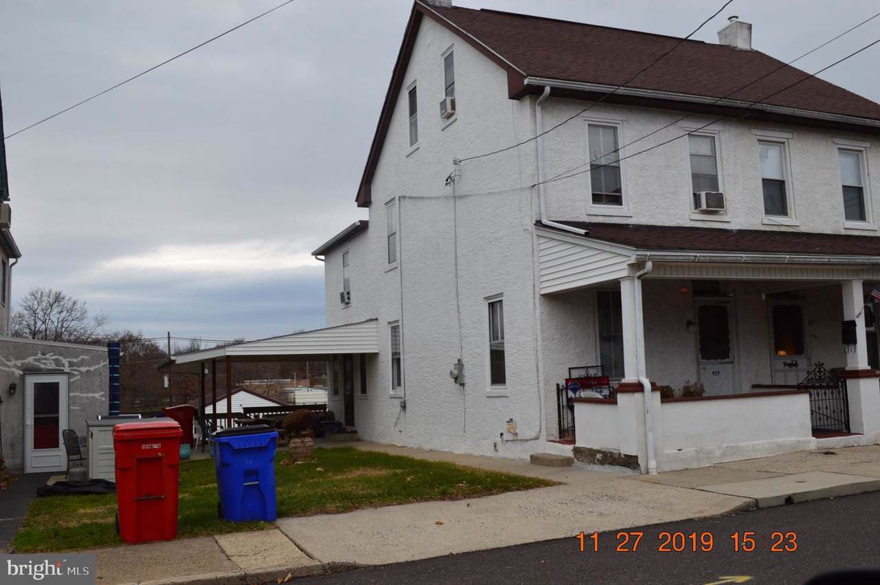 929 Walnut Street - Photo 1
