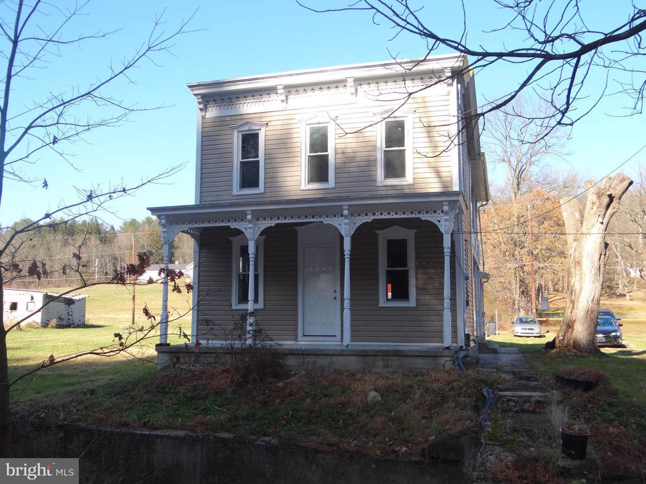100 Chestnut Street - Photo 1