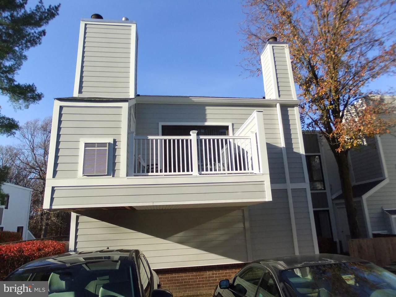 1750 Oakwood Terrace - Photo 1