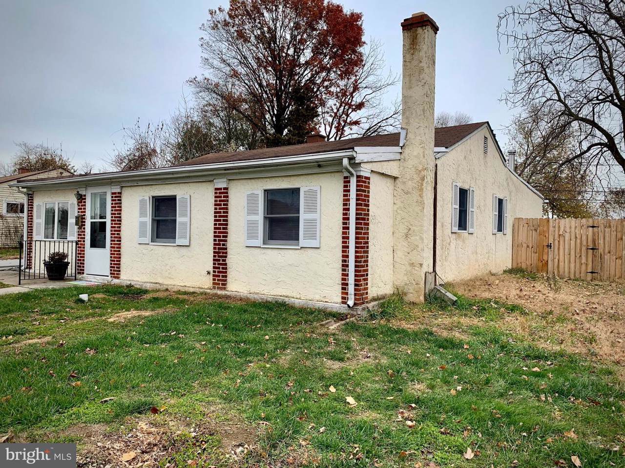 9 Deborah Avenue - Photo 1
