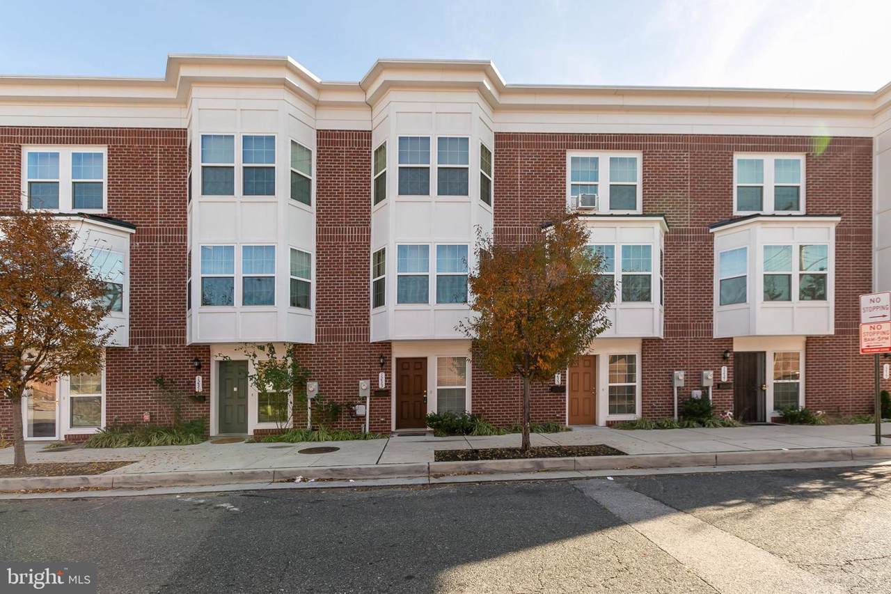 1233 Ward Street - Photo 1