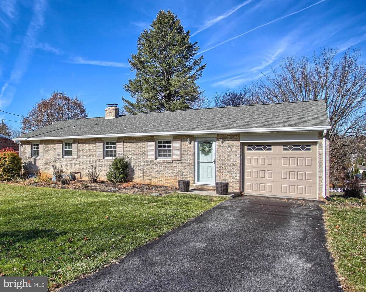 453 Rushmore Drive - Photo 1