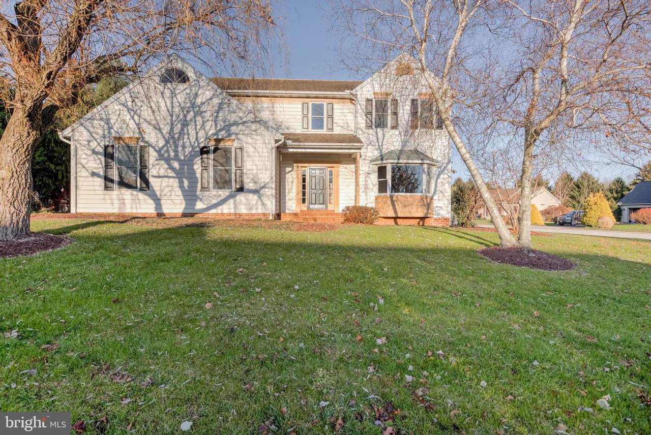201 Seneca Way - Photo 1