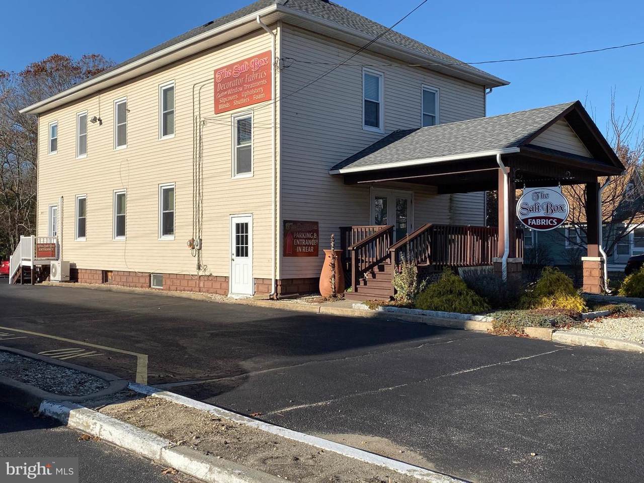 556 Main Street - Photo 1
