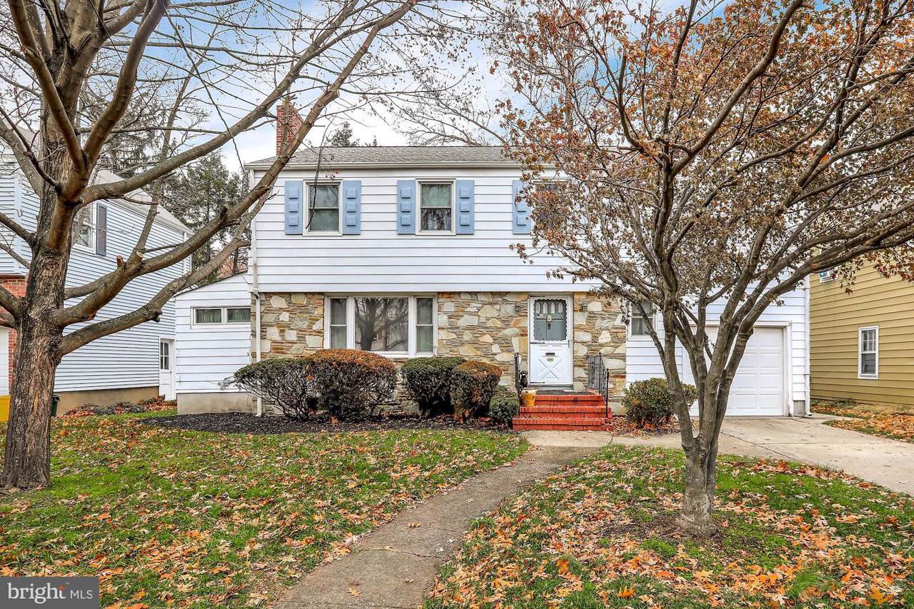 205 Pingree Avenue - Photo 1