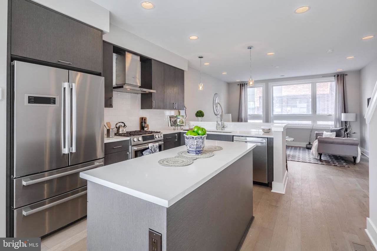 634 5TH Street - Photo 1