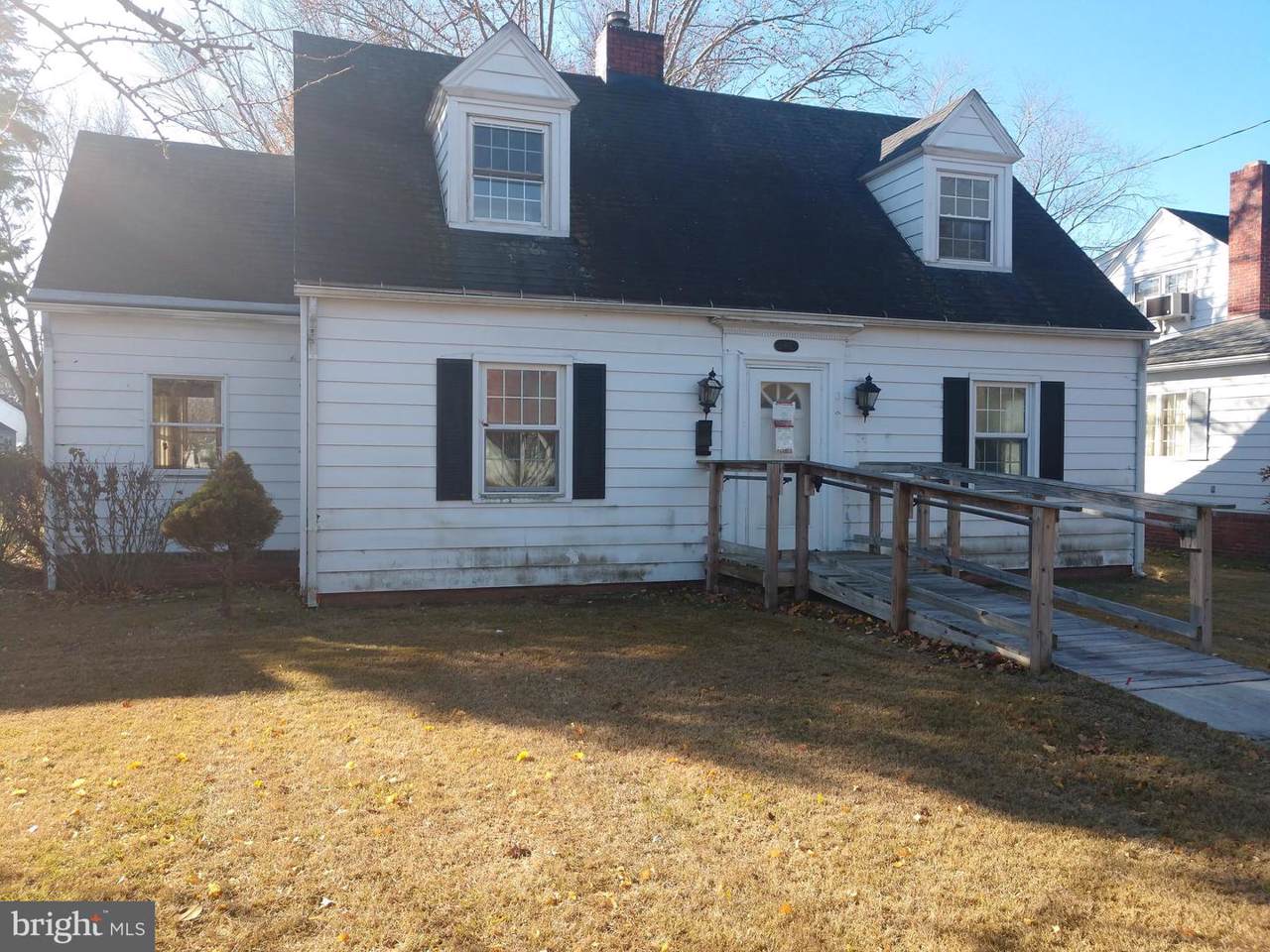 807 Maryland Avenue - Photo 1