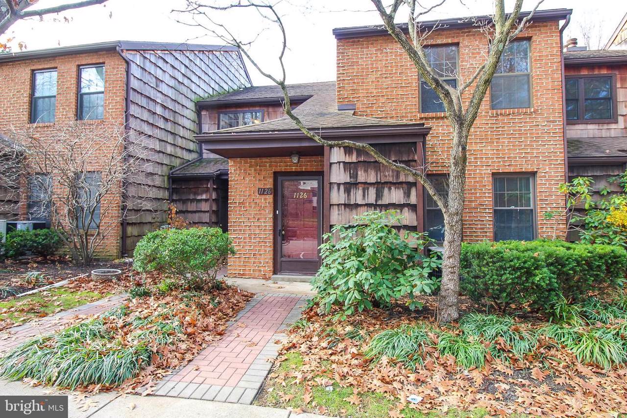 1126 Bartlett Road - Photo 1