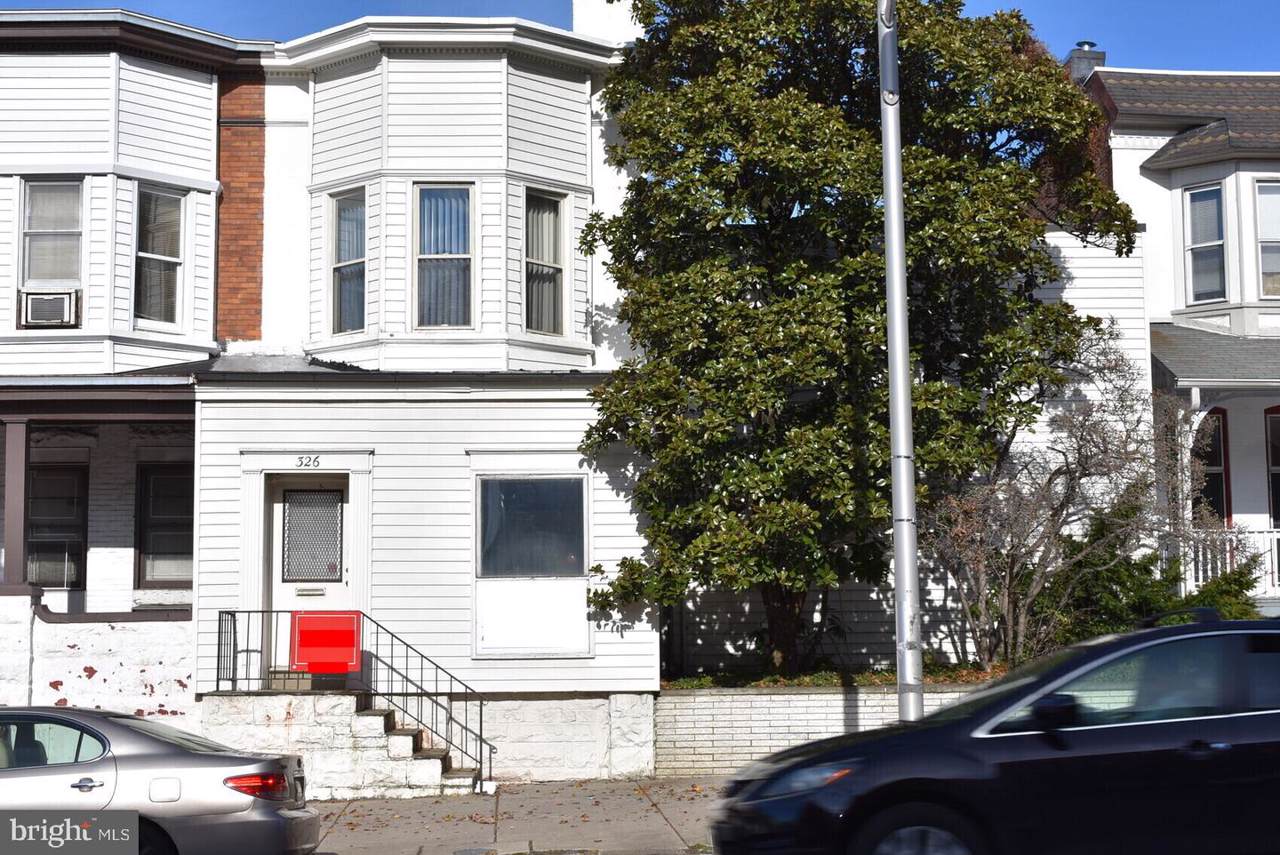 326 25TH Street - Photo 1