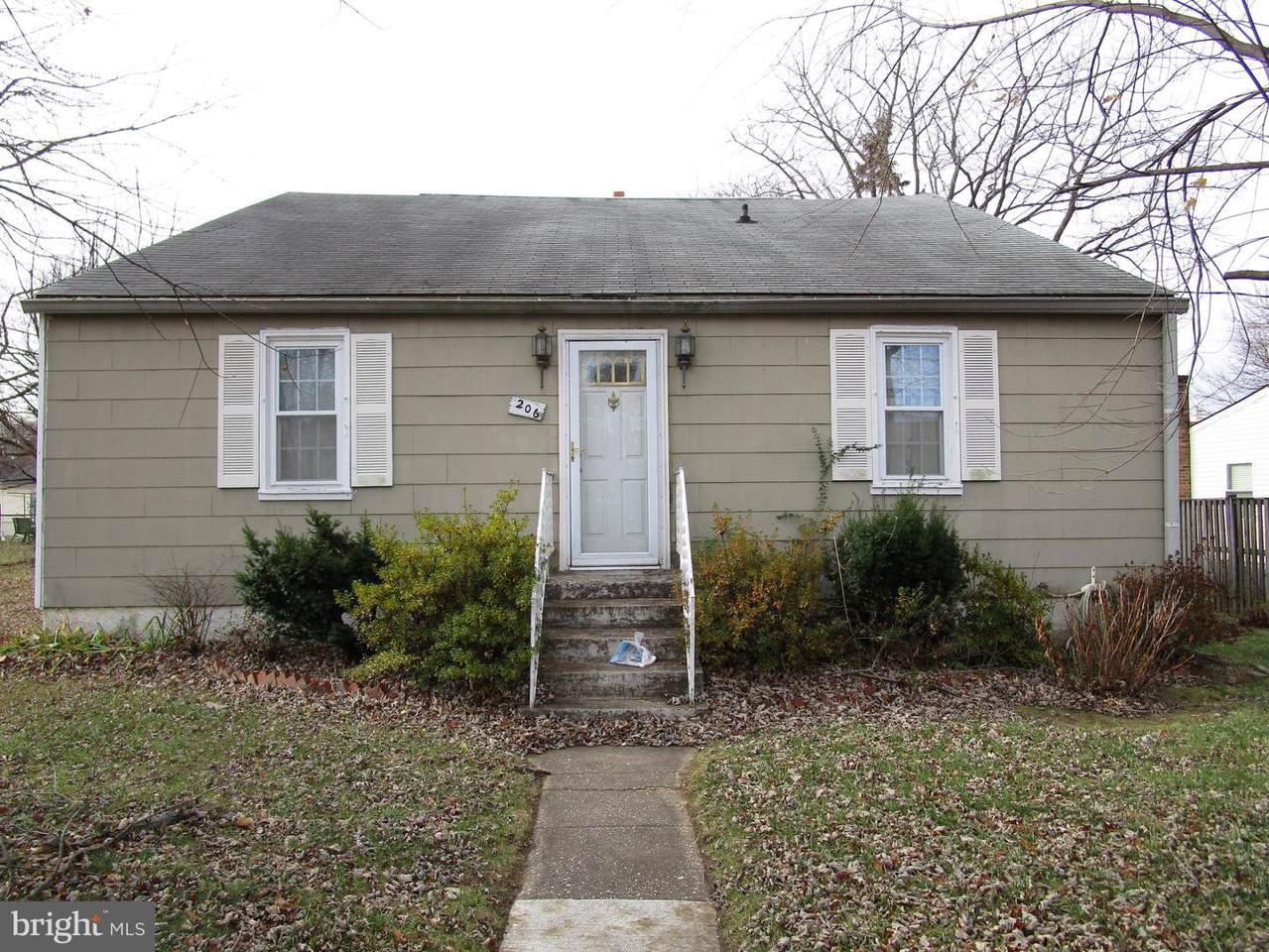206 1ST Avenue - Photo 1