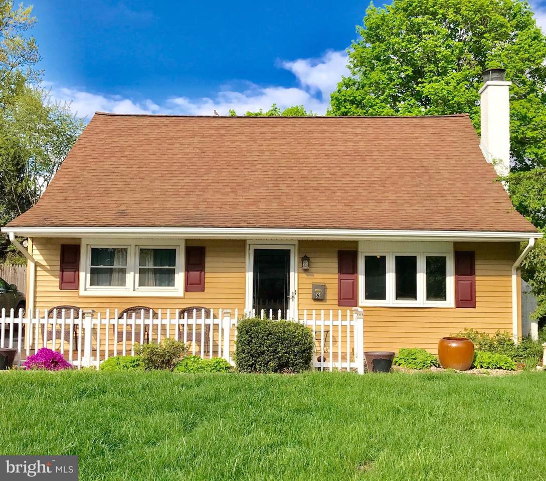 8 Calvin Avenue - Photo 1