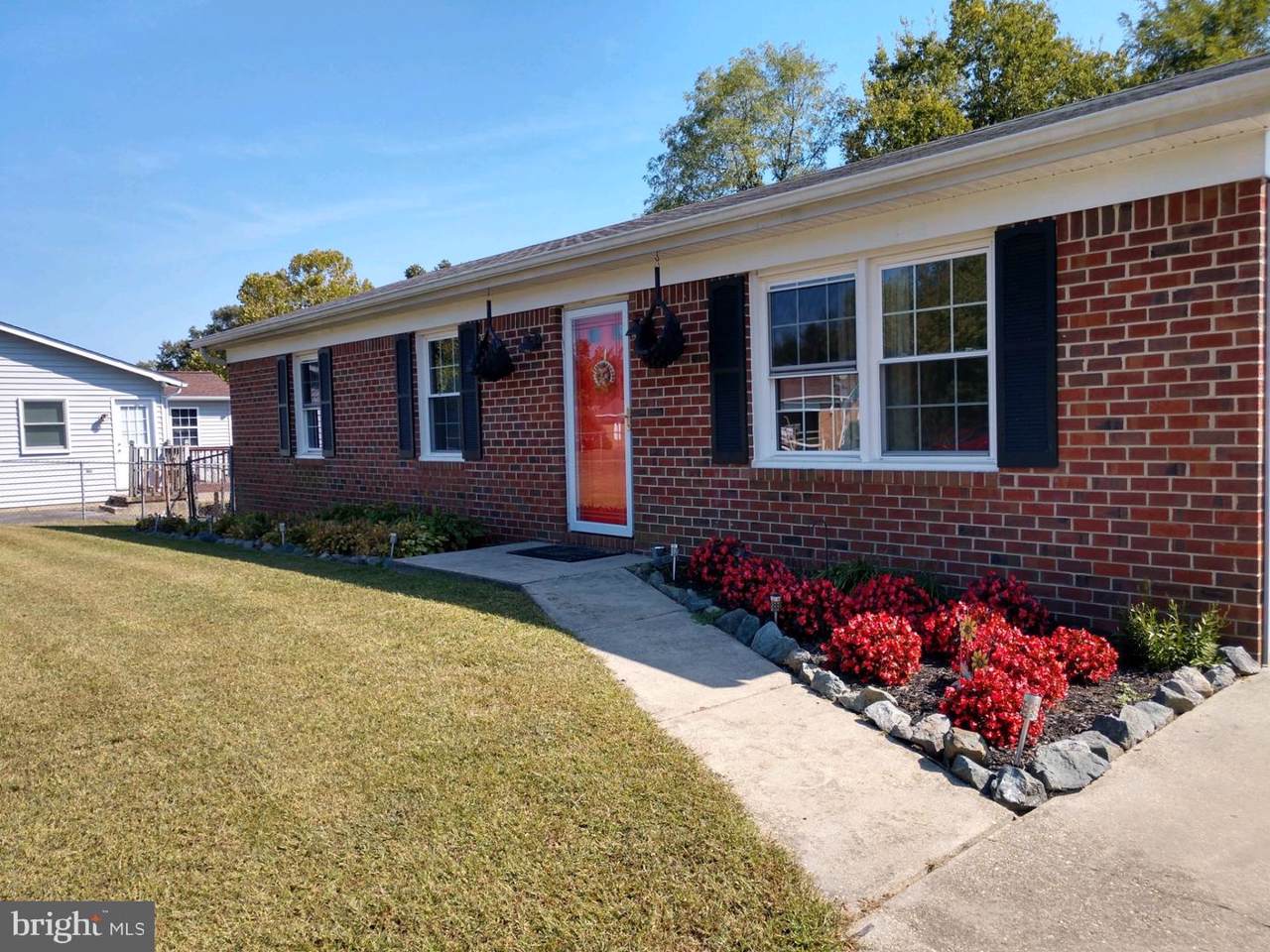 38445 Laurel Ridge Court - Photo 1