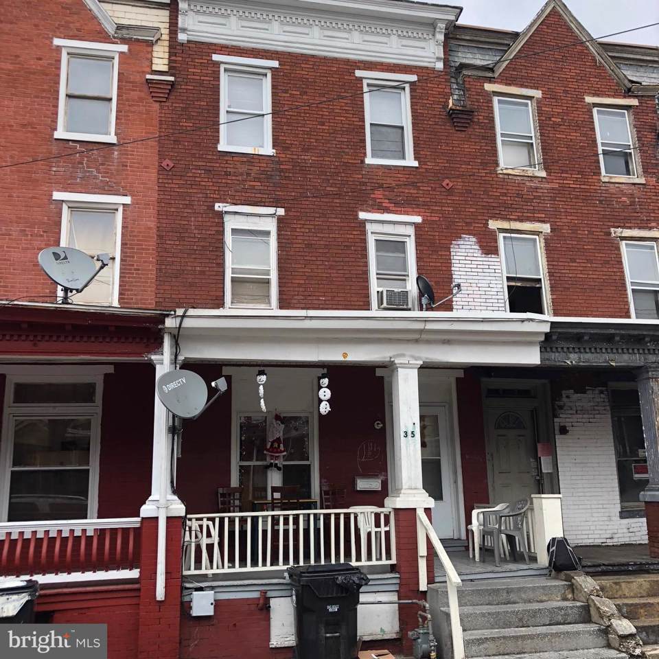 35 17TH Street - Photo 1