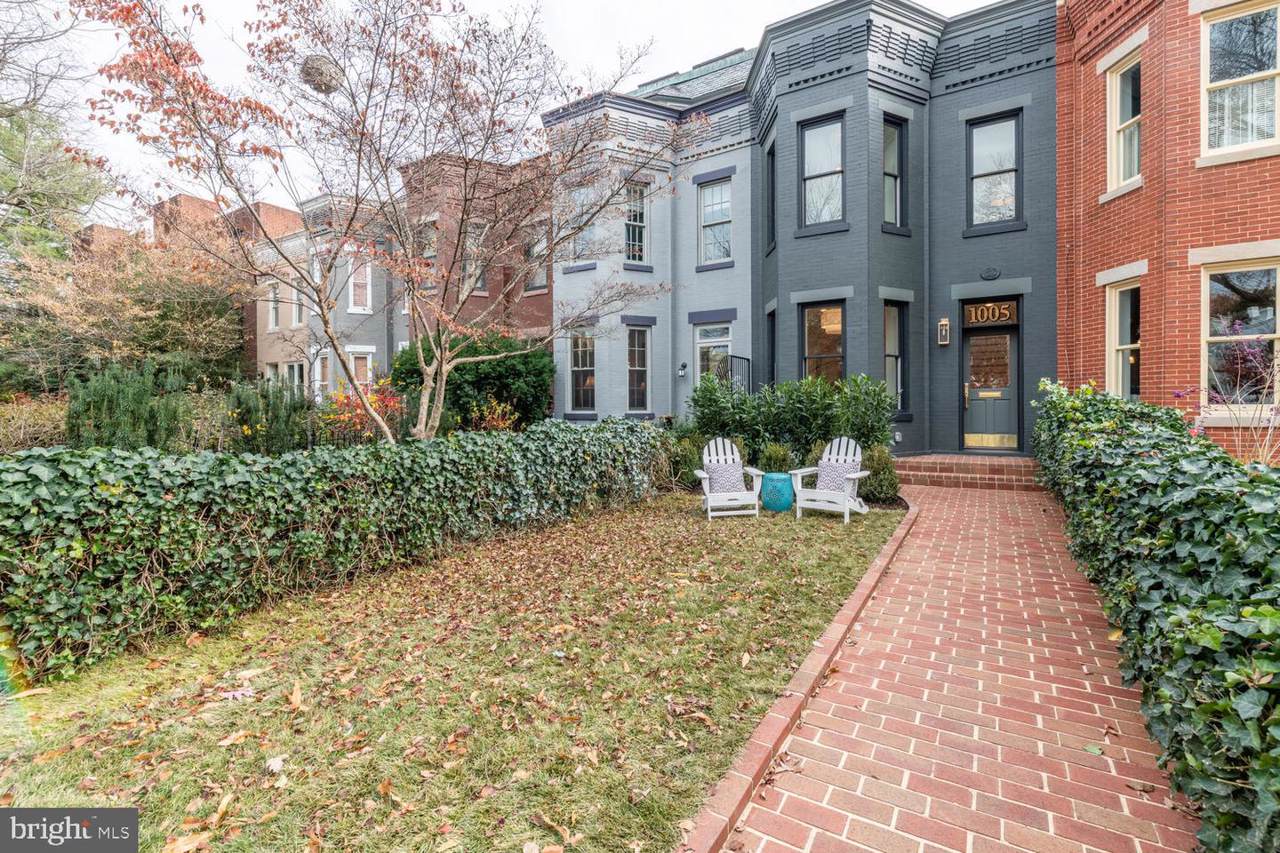 1005 North Carolina Avenue - Photo 1