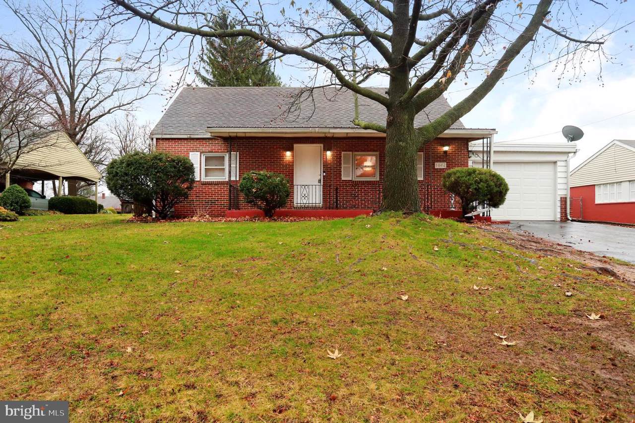 1842 Scotland Avenue - Photo 1