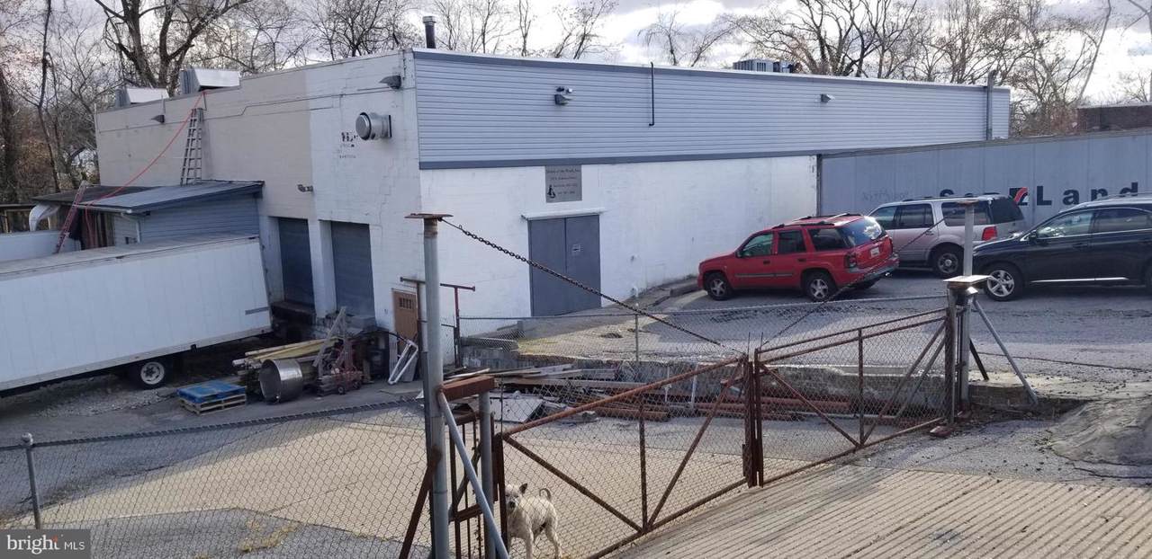 325 Dukeland Street - Photo 1