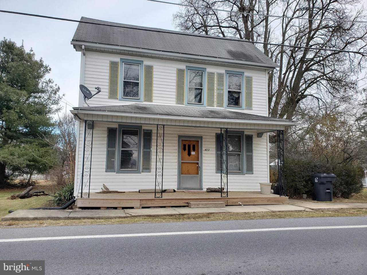 422 Walnut Street - Photo 1