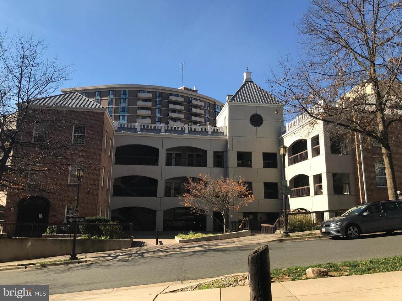 4600 Park - Photo 1