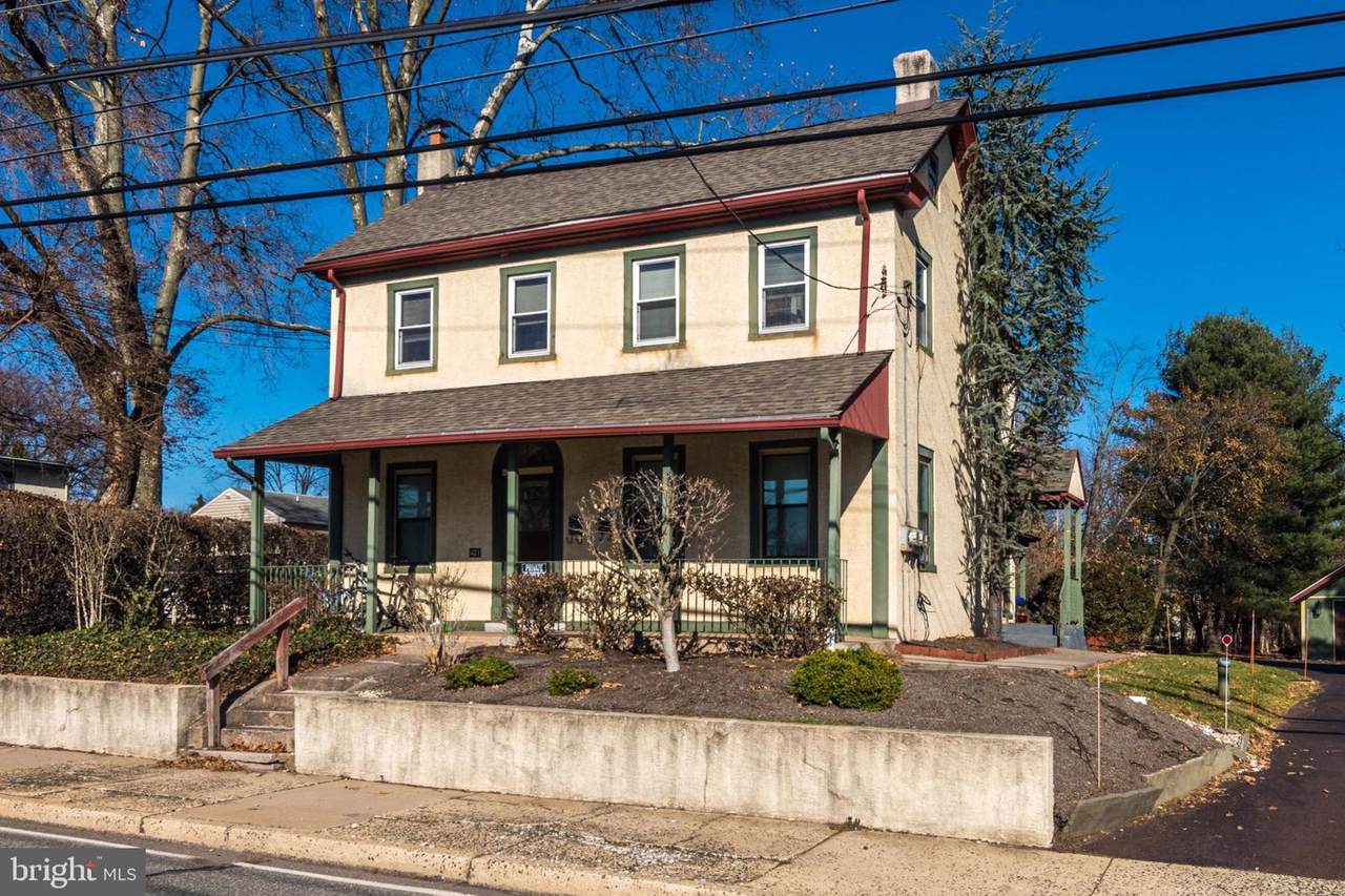 421 Main Street - Photo 1