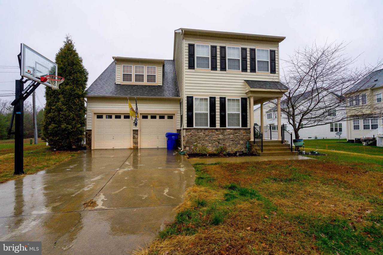 2996 Devonfield Avenue - Photo 1