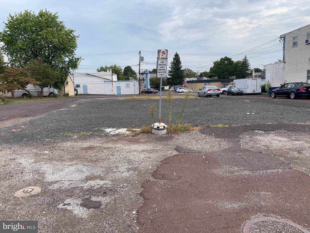 817 Main Street - Photo 1