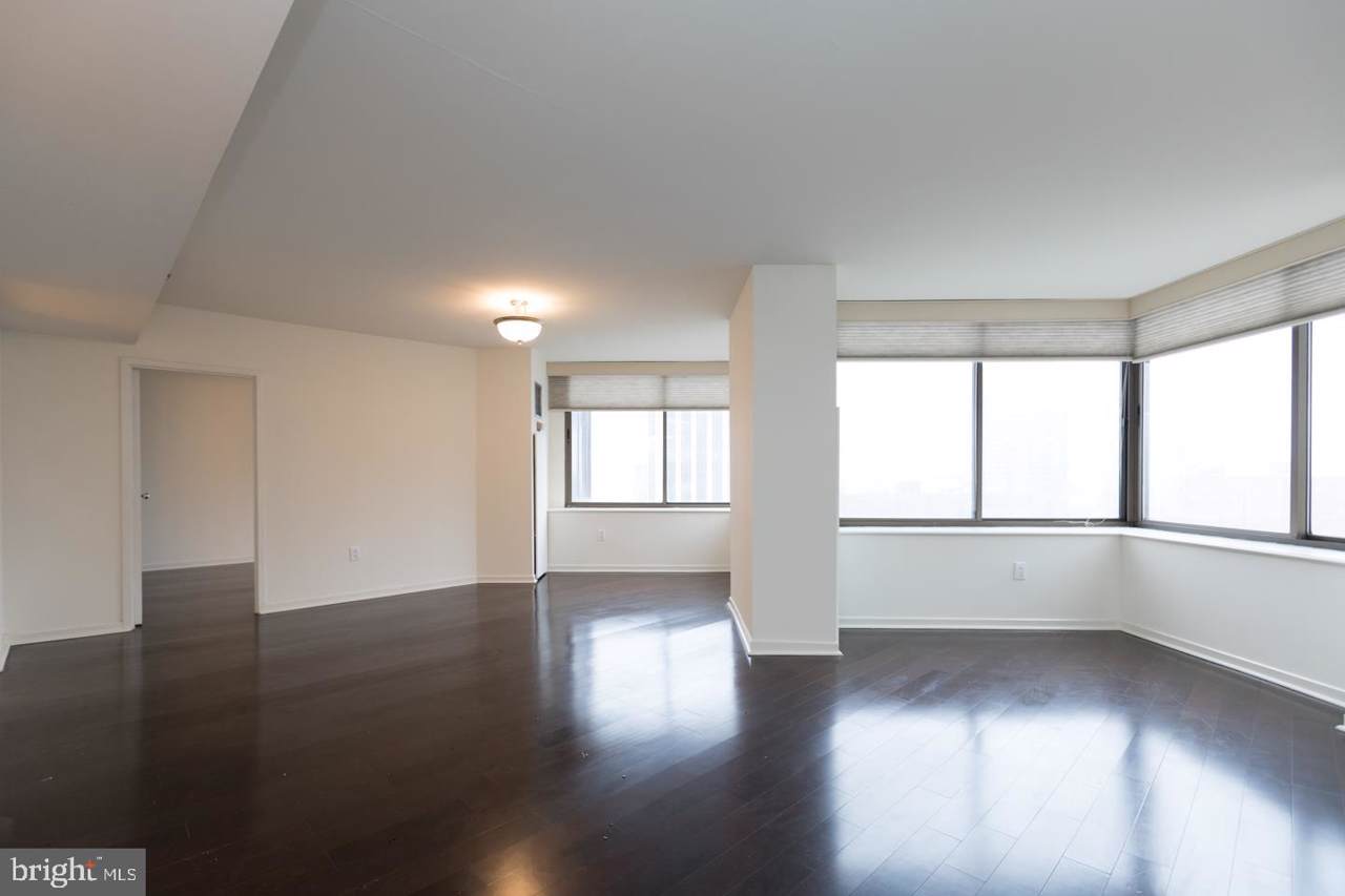 202-10 Rittenhouse Square - Photo 1