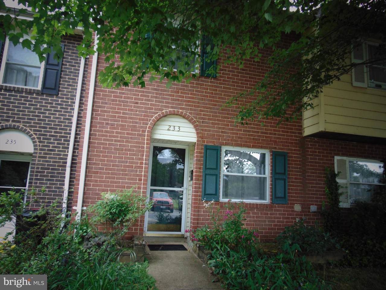 233 Foster Knoll Drive - Photo 1