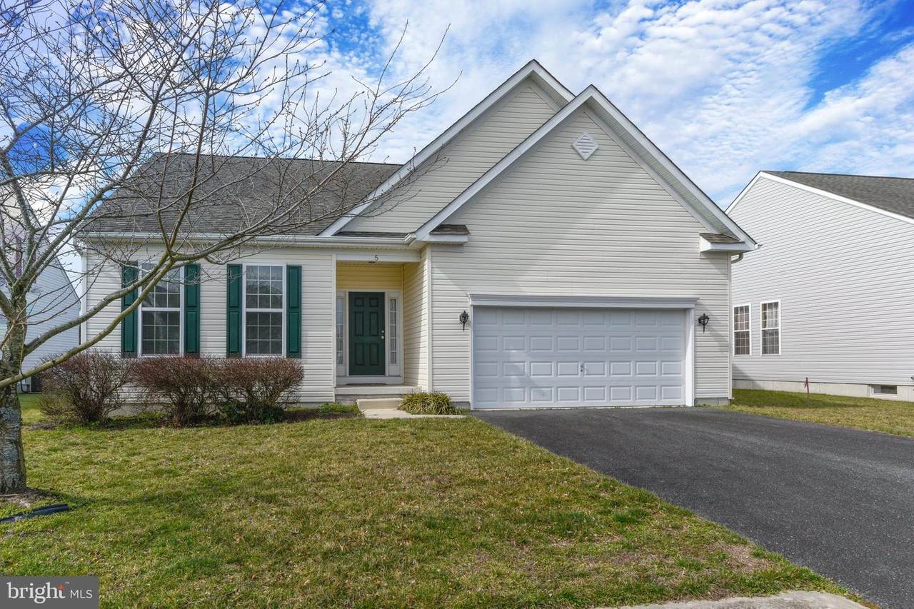 5 Madaket Court - Photo 1