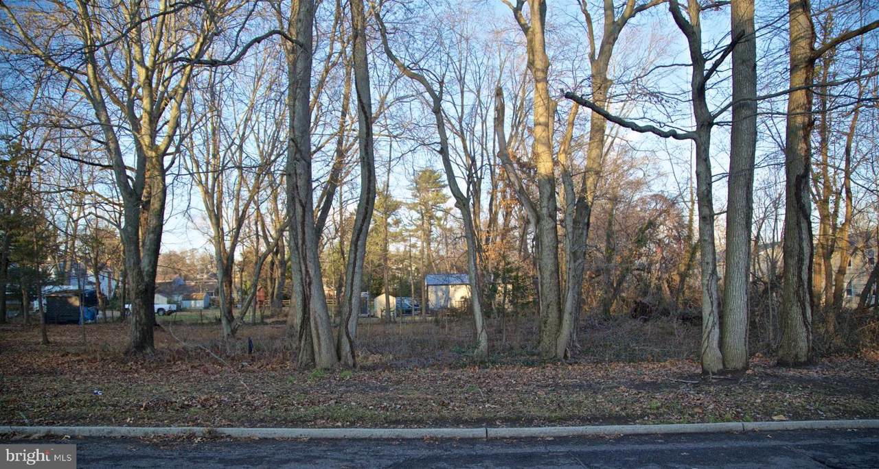 214 Highland Avenue - Photo 1