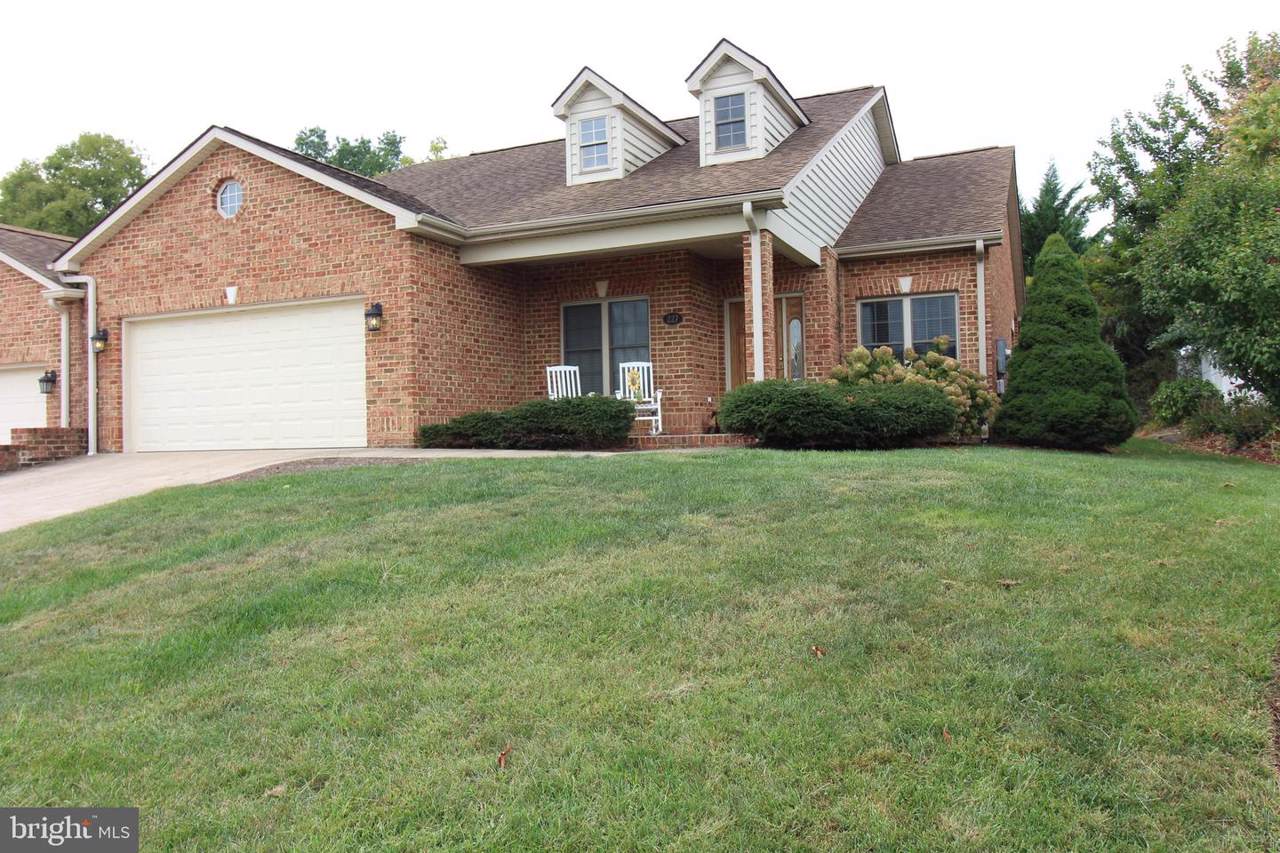 227 Donna Drive - Photo 1
