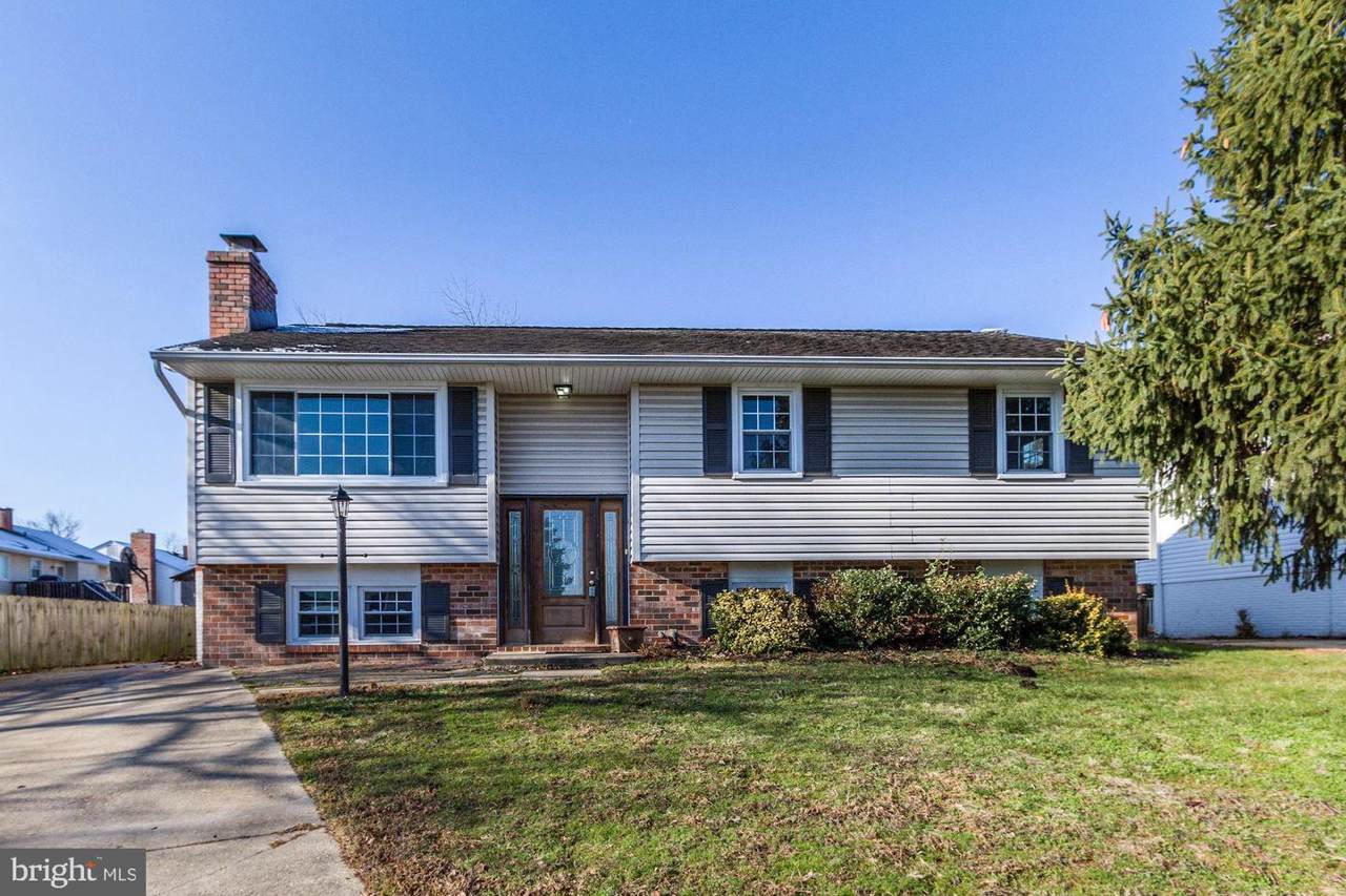 7510 Sandalwood Court - Photo 1
