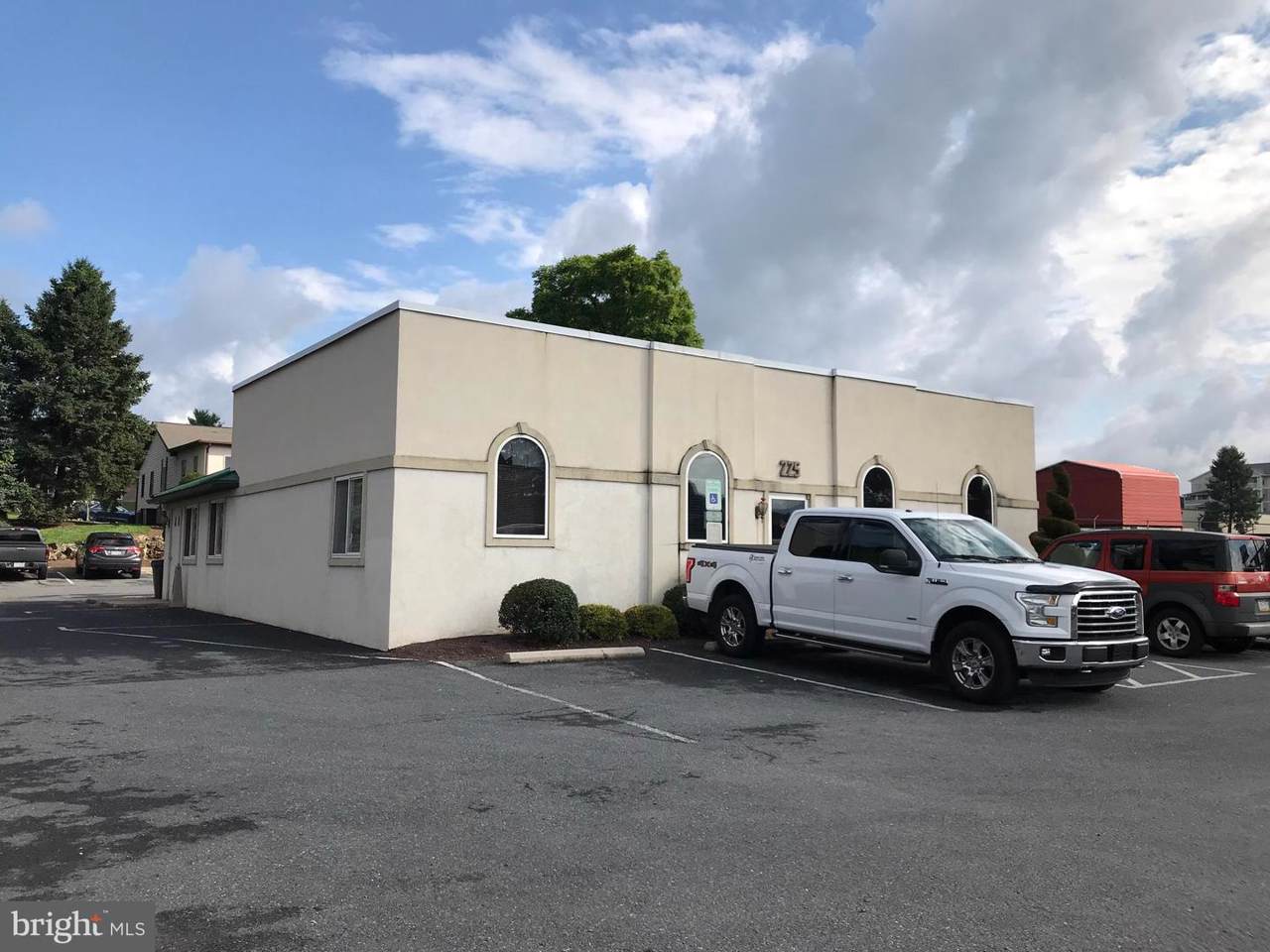 225 Warren Street - Photo 1