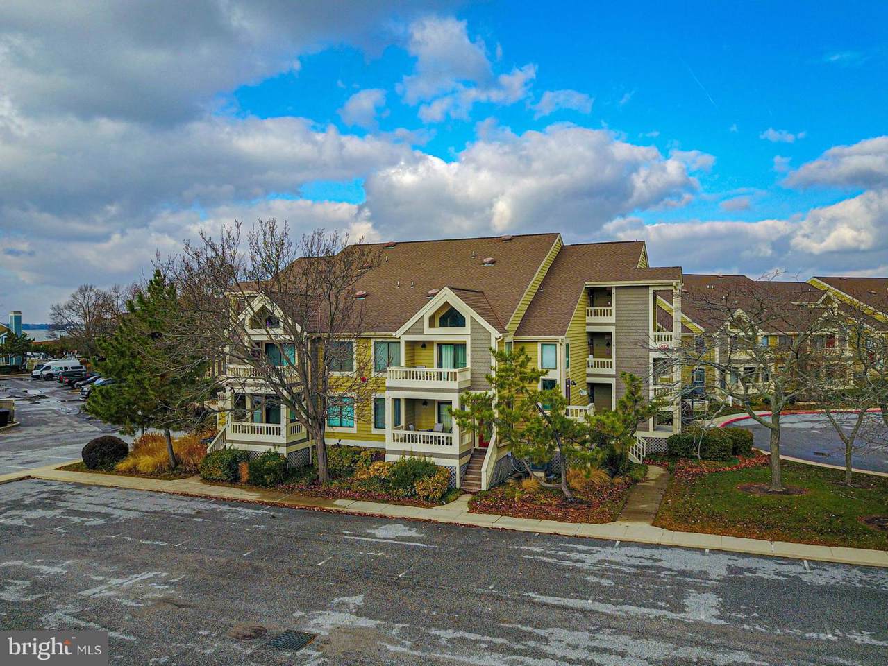 202 Heron Drive - Photo 1