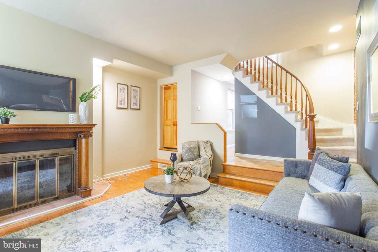 2321 Brown Street - Photo 1