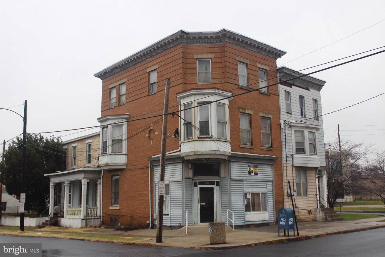1800 6TH Street - Photo 1