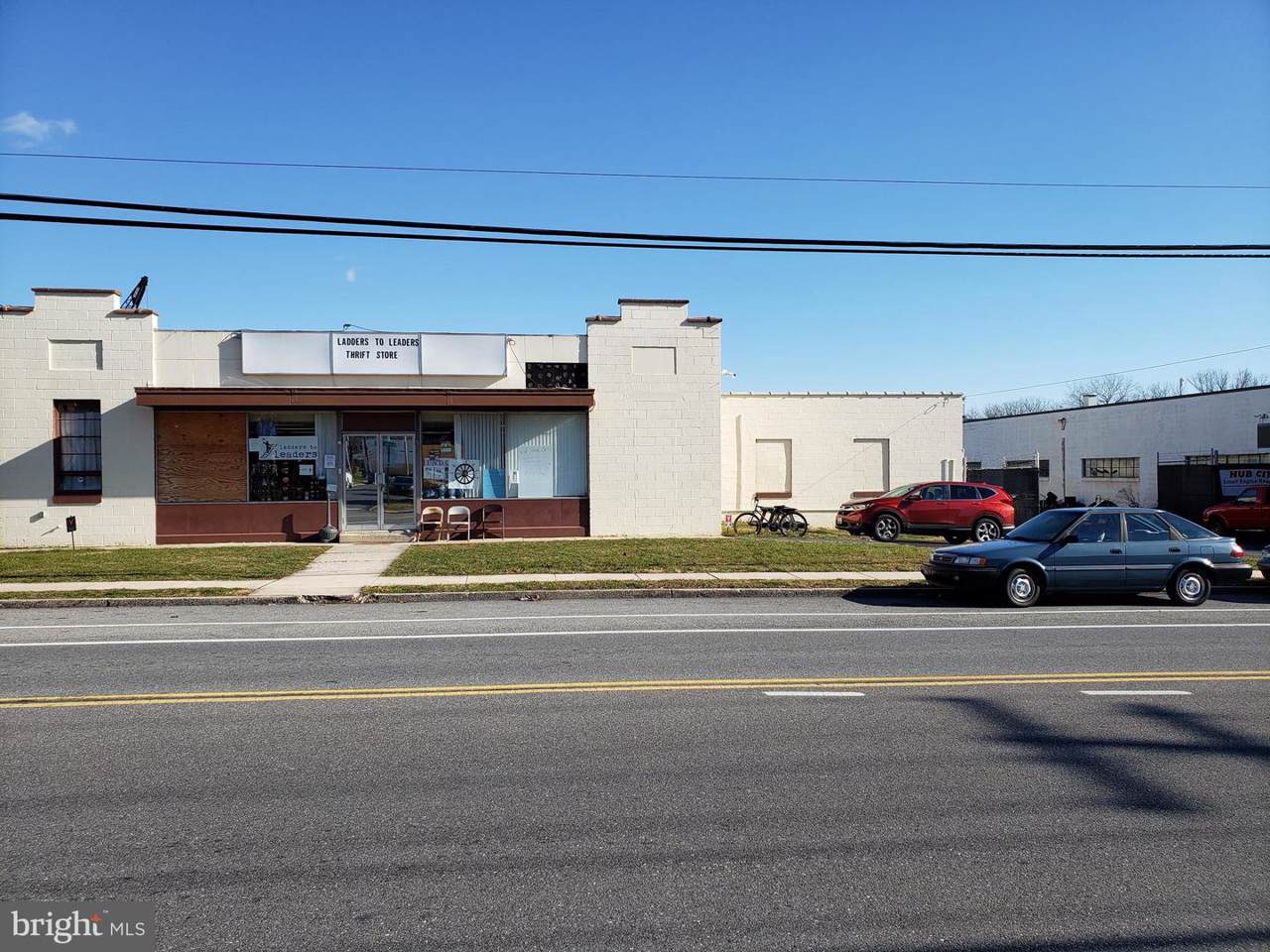 644 Frederick Street - Photo 1