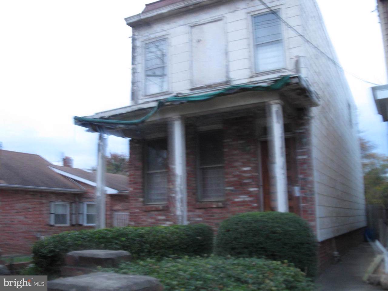 912 Alabama Avenue - Photo 1