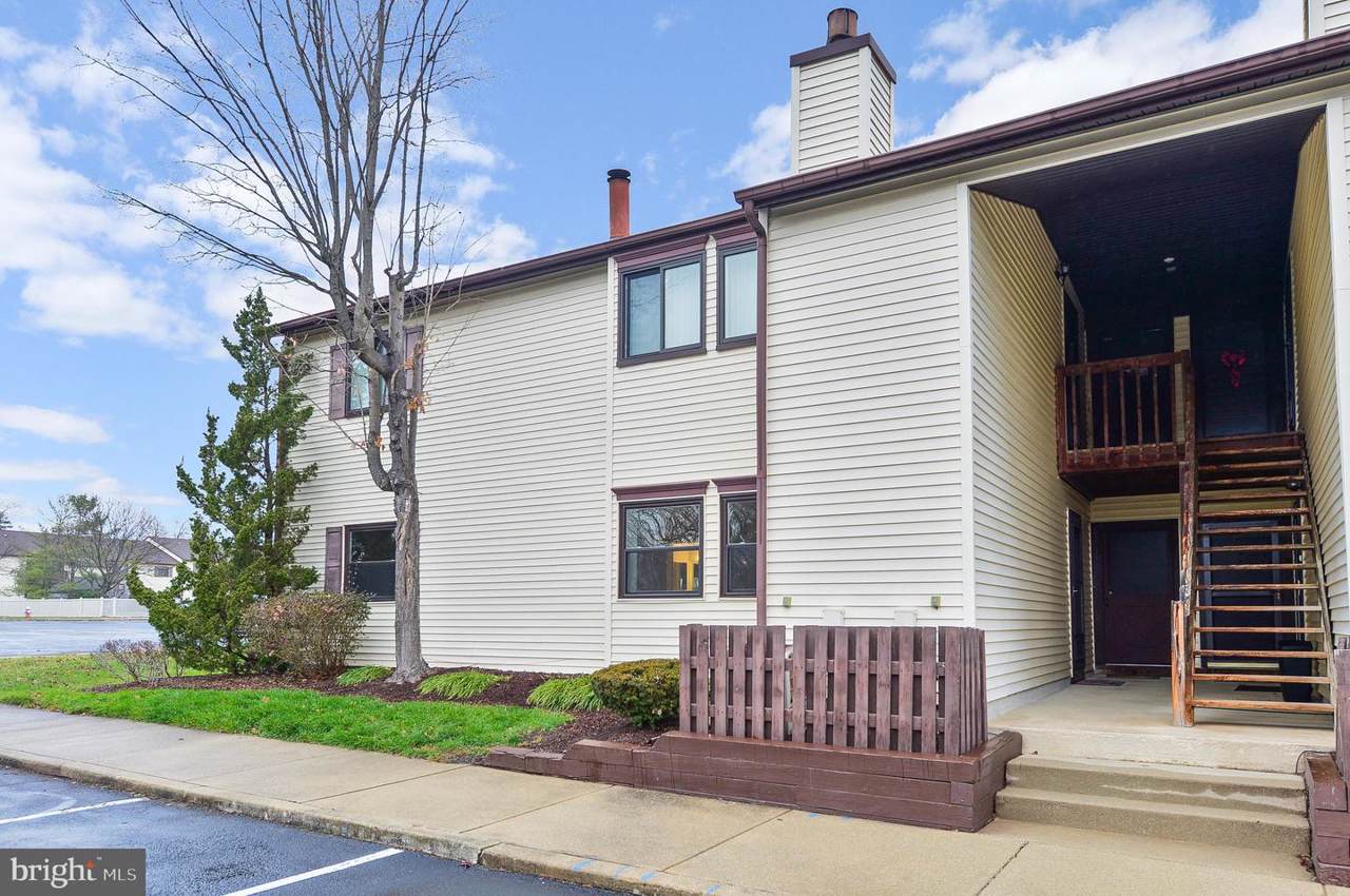 711 Lindsey Court - Photo 1