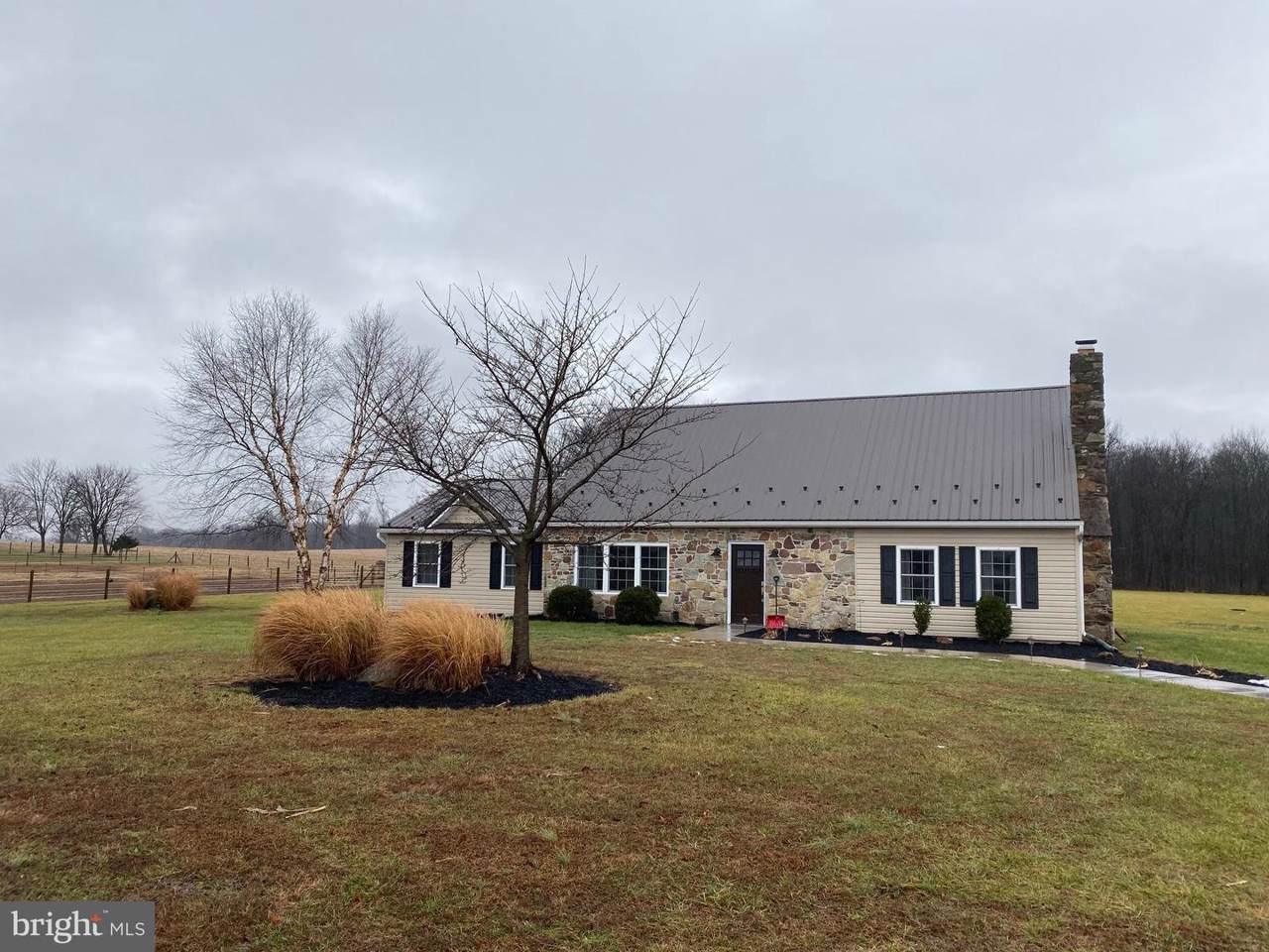 215 Crouse Road - Photo 1